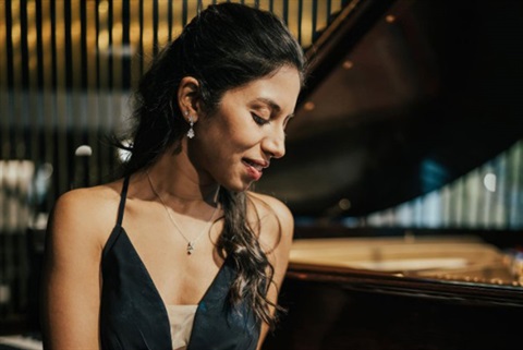 Pallavi Mahidhara